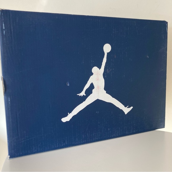 Air Jordan 6 Retro 'Midnight Navy' 2022 in size 4.5 Mens - Picture 9 of 12